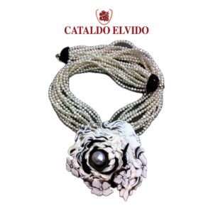 Collana in perle coltivate con cameo